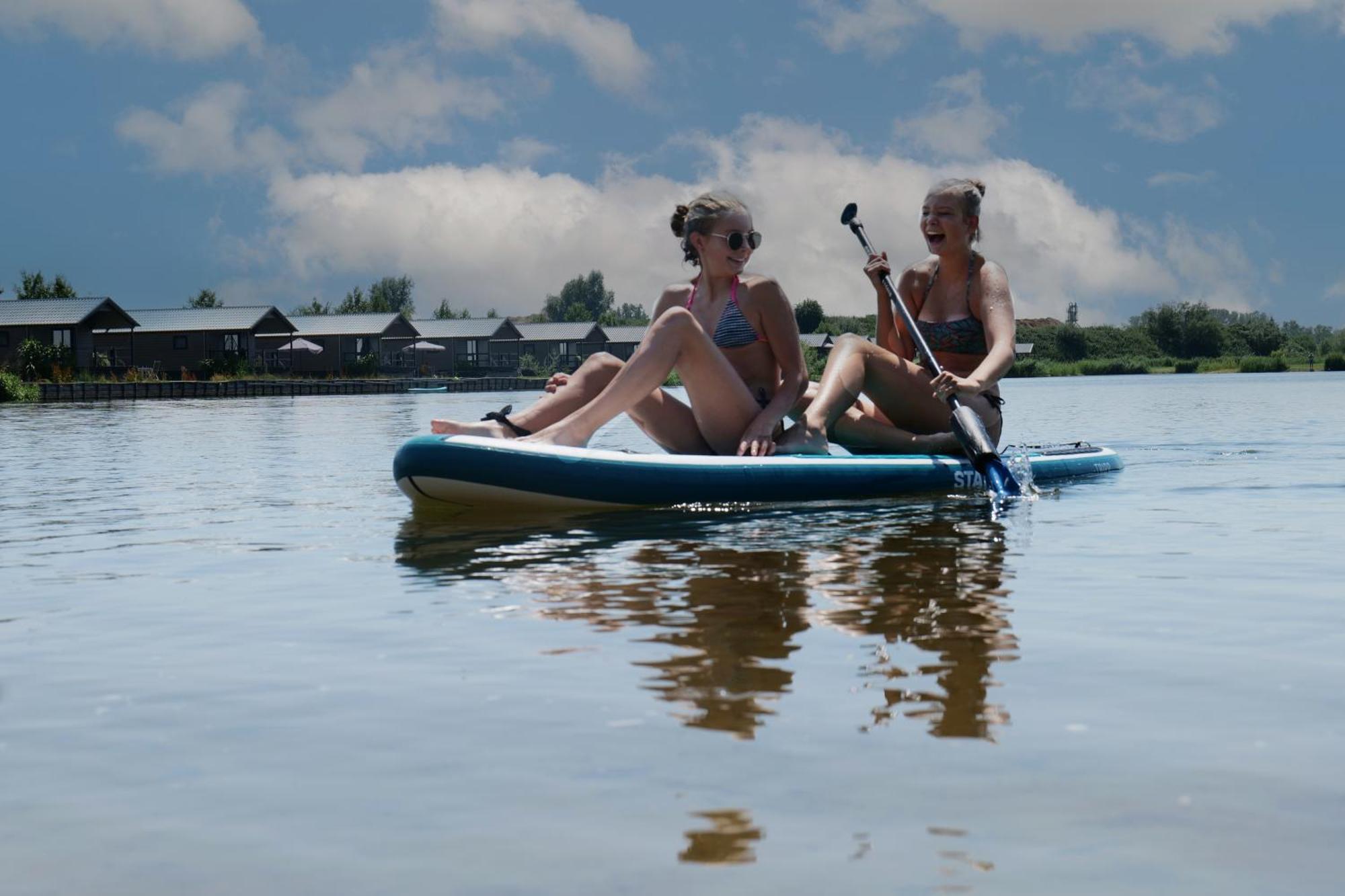 Familie Vakantiepark Krieghuusbelten Raalte Exteriér fotografie