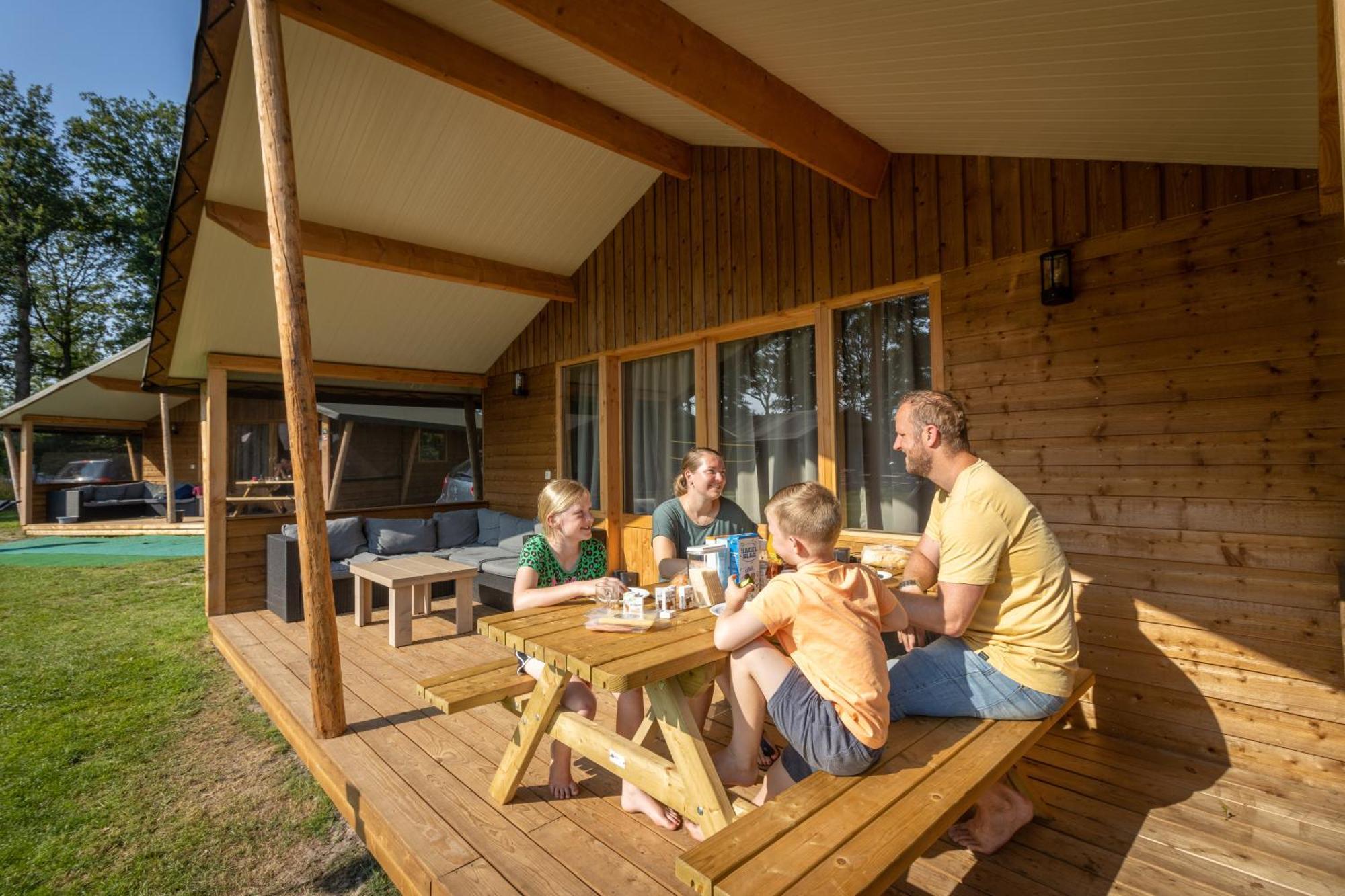 Familie Vakantiepark Krieghuusbelten Raalte Exteriér fotografie